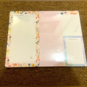 List pad set of 4 BRAND NEW !!